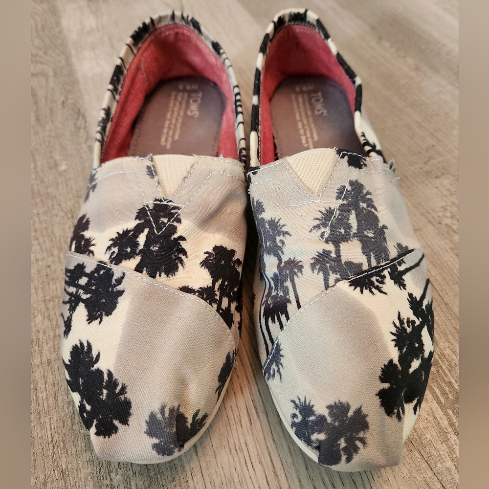 Womens TOMS ALPARGATA